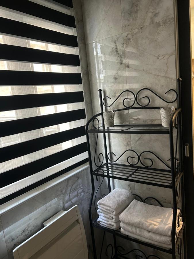 Loft 5 Places With View On Eiffel Tower Paris Exterior photo